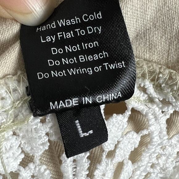 POL Overcoat Jacket Women's L Button Up Collage Lace Floral Beige Distressed - Picture 9 of 10